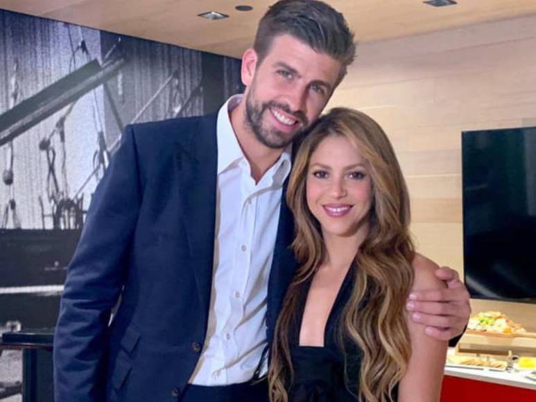 Así reaccionó Shakira a las imágenes del beso público de Piqué a su nueva novia