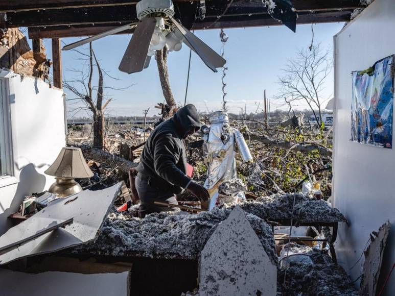 Destrozos que dejó un violento tornado en Tennessee; hay seis muertos