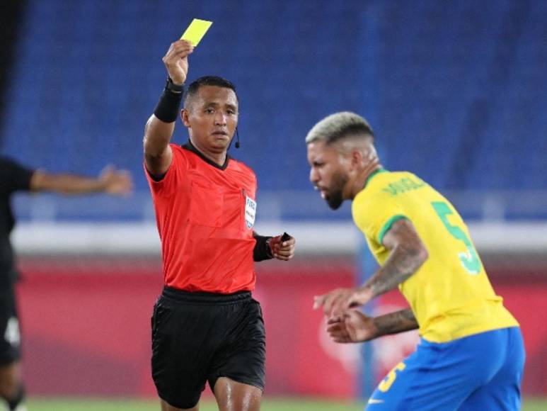 Iván Barton, el polémico árbitro que dejó a Honduras sin Copa América