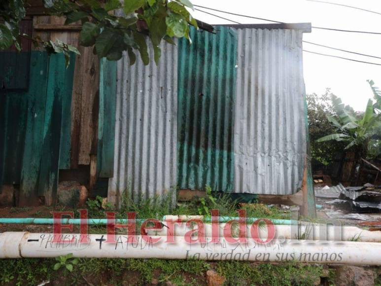 Se agudiza situación en la Guillén por fuertes lluvias producto de la tormenta Julia (Fotos)