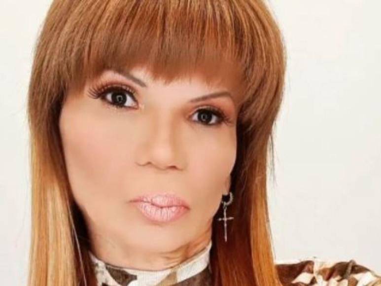 Una maldición persigue a los hijos varones de Joan Sebastian, según Mhoni Vidente