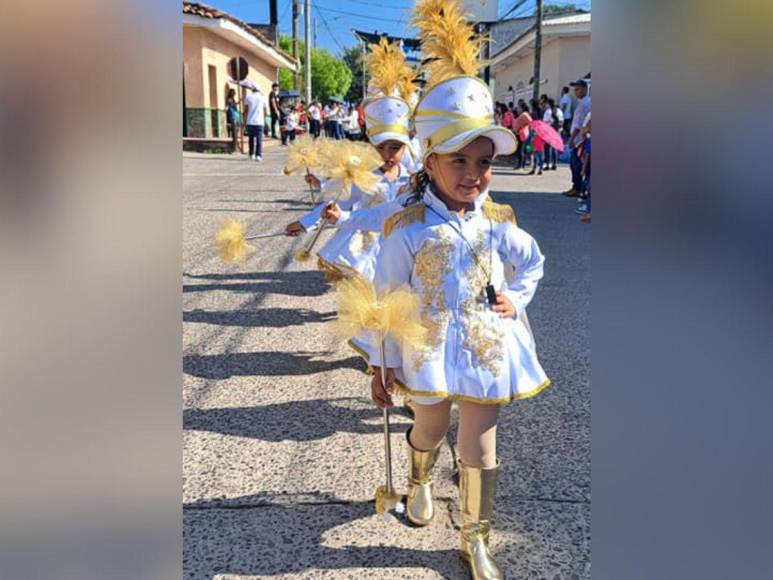 Fervor y brillo: Estudiantes de Valle celebran la Independencia de Honduras