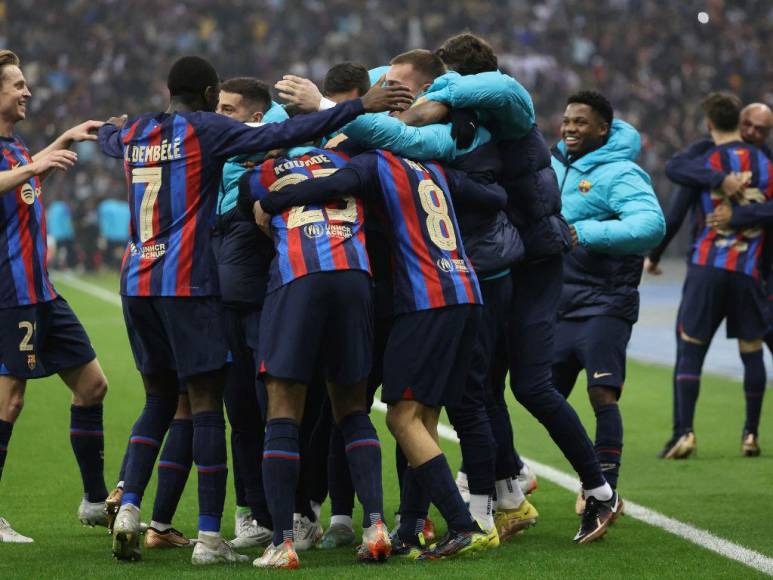 ¡Alegría Blaugrana! Así fue la celebración del Barcelona tras conquistar la Supercopa de España