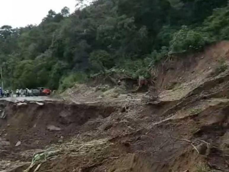 Vías destrozadas y casas derrumbadas: pobre infraestructura de Honduras golpeada por lluvias