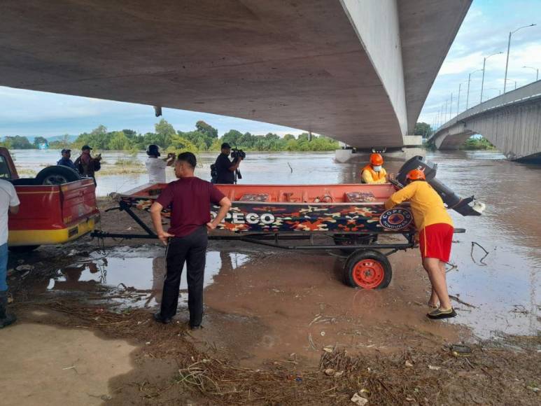 Alerta roja y cientos de familias evacuadas: los efectos de la crecida del Río Ulúa