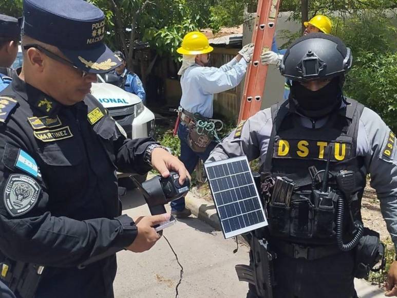 Desmantelan cámaras de vigilancia usadas por pandillas en colonia Villa Nueva