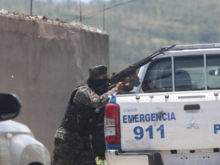 Ciudad España en alerta tras enfrentamiento armado entre pandilleros y la policía (FOTOS)