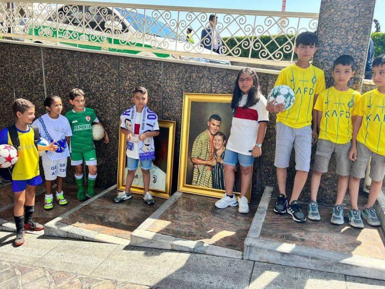 Cristiano feliz: CR7 recibió una calurosa bienvenida en Irán para su encuentro contra el Persépolis