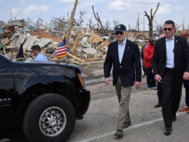 Las devastadoras imágenes del tornado que dejó varios muertos en Estados Unidos