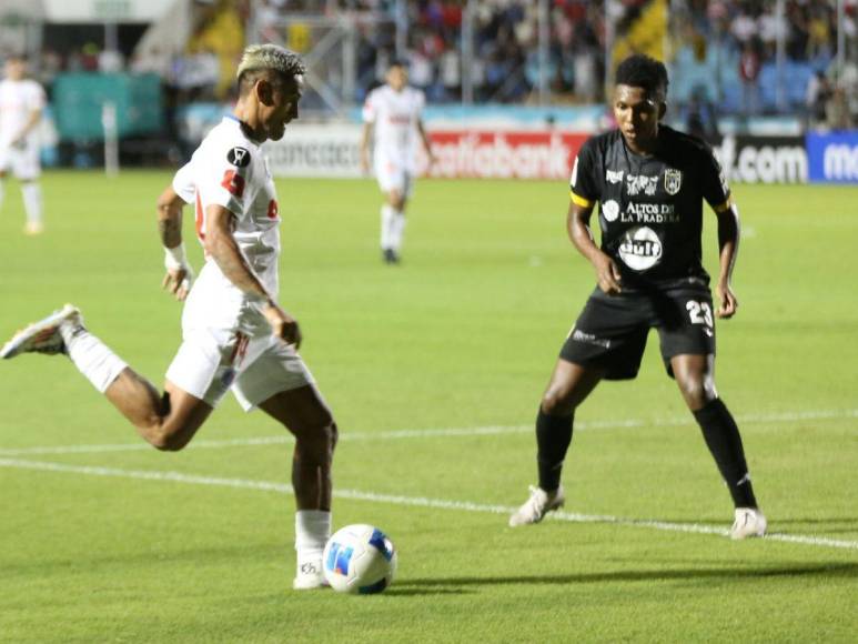 Olimpia arrasa tranquilamente contra el CAI ganando 3-0 en la Copa Centroamericana