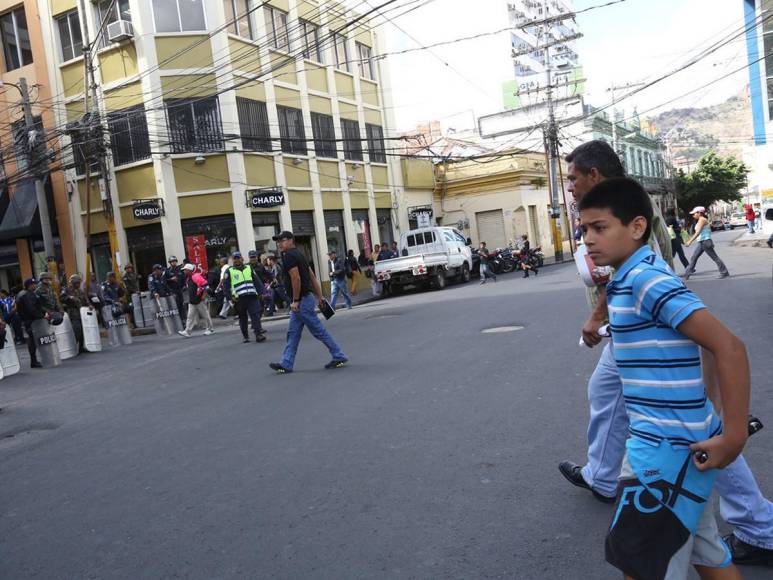 Anillos de seguridad y puntos de control en acceso a la ciudad: blindaje en Congreso Nacional por Tercera Legislatura