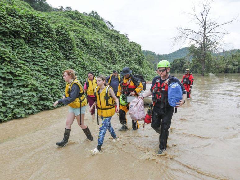 Las impactantes imágenes de las inundaciones en Kentucky, Estados Unidos