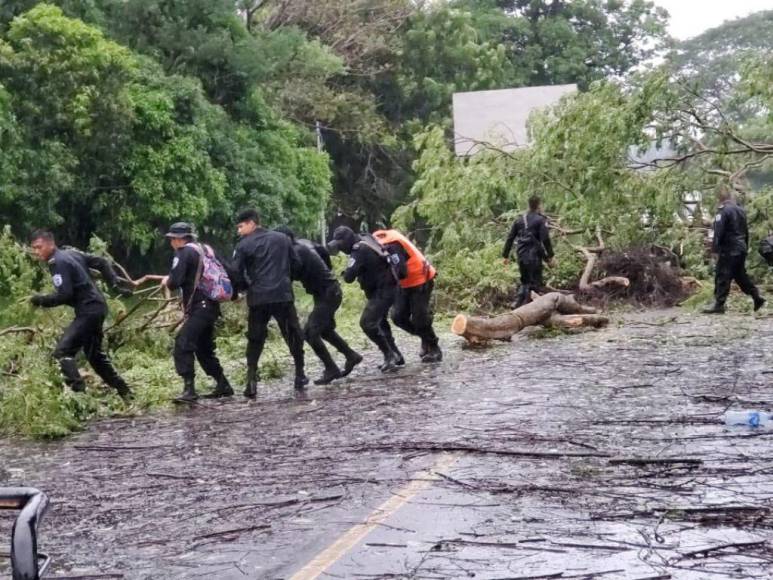 Inundaciones, daños y evacuaciones: Así ha sido el paso de Bonnie antes de llegar a Honduras