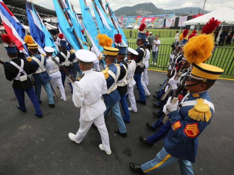 Así desfilaron los cadetes de las Fuerzas Armadas de Honduras en las fiestas patrias 2024