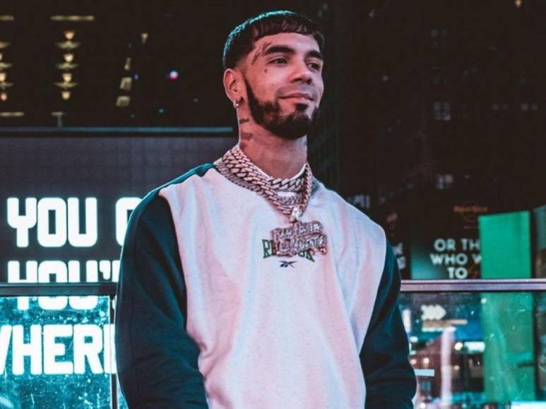 Agresiones y abusos: Anuel AA y Tekashi protagonizan pelea viral por Yailin