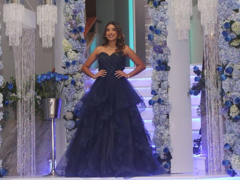 Así fue el desfile de la fiesta prom 2023 de Macris School