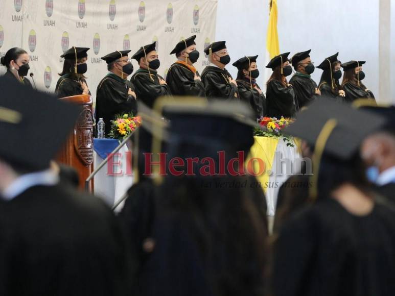 UNAH celebra primeras graduaciones con ceremonia tras dos años de pandemia (FOTOS)