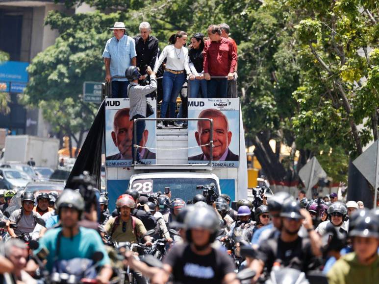 Venezolanos vuelven a las calles e intensifican rechazo al triunfo de Maduro