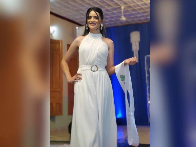 Digna Mejía, candidata con discapacidad auditiva, se corona reina de la Feria Agostina de Santa Rosa de Copán 2023