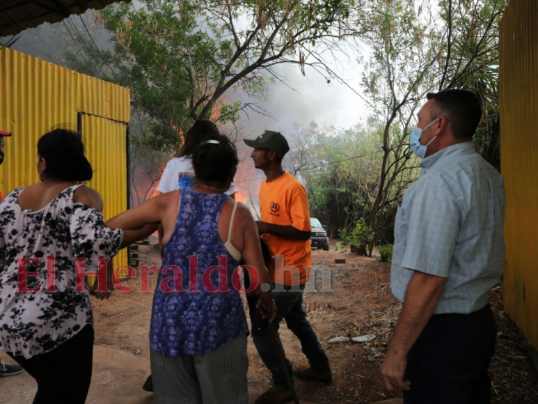 Las impactantes imágenes que dejó incendio de vivienda en Tegucigalpa