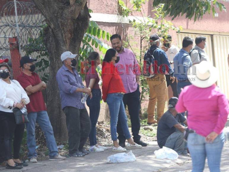 Así fue la violenta protesta del diputado Mauricio Rivera en Ciudad Mujer