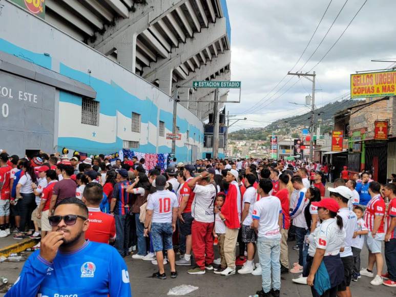 ¡En la casa del León! Así se vivió el ambiente para el Olimpia- Génesis