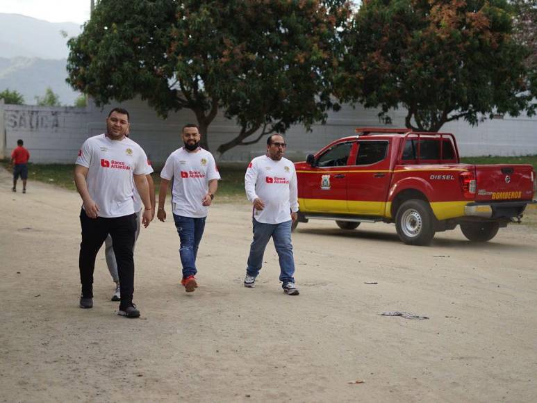 Poca afluencia en el estadio Olímpico dos días después de actos violentos que dejaron una niña muerta