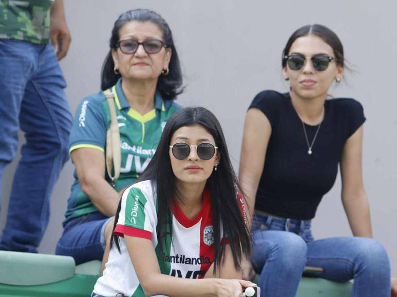 Las bellezas del día 1 de la Jornada 12 en el encuentro Motagua vs. Marathón