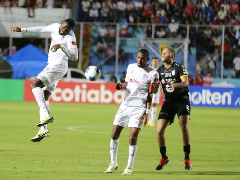 Olimpia arrasa tranquilamente contra el CAI ganando 3-0 en la Copa Centroamericana