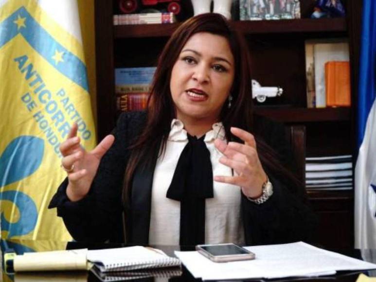 “Me tengo que reconciliar con esa escoria”: Marlene Alvarenga visualiza posible alianza con Nasralla