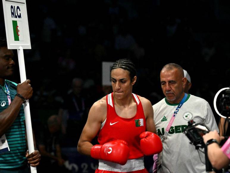 ¿Quién es Imane Khelif, boxeadora con polémica de género en París 2024?