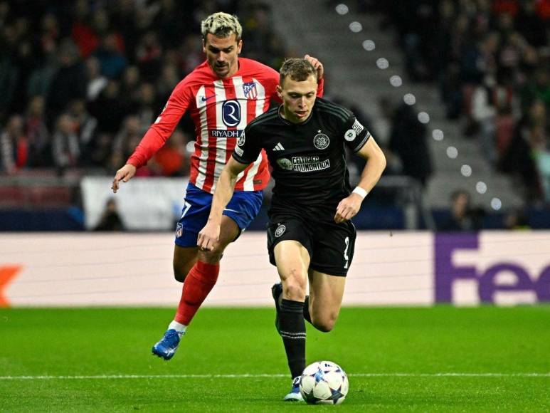 Luis Palma abatido tras la goleada del Atlético Madrid 6-0 al Celtic