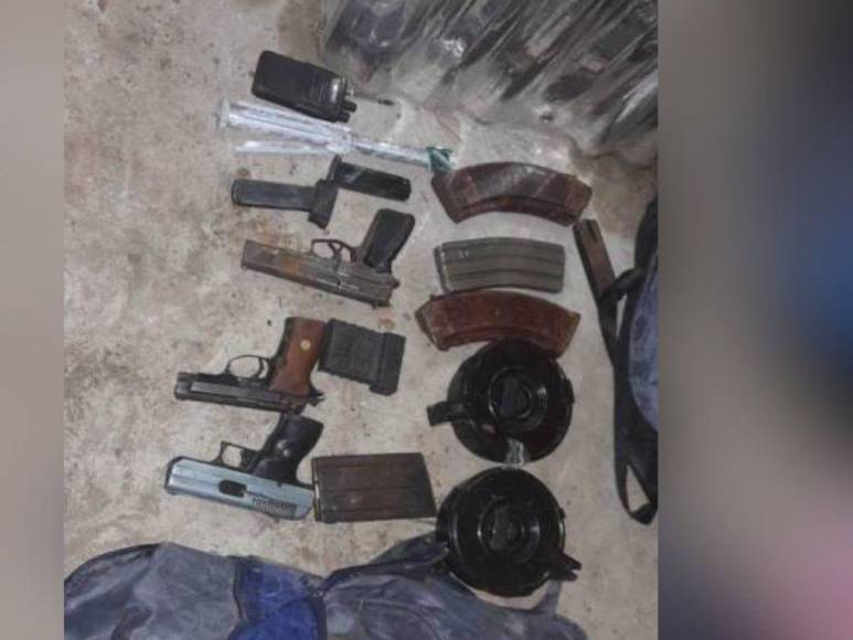 Lanzacohetes ruso y varios fusiles: las armas de guerra de la Pandilla 18 desenterradas en Ciudad España