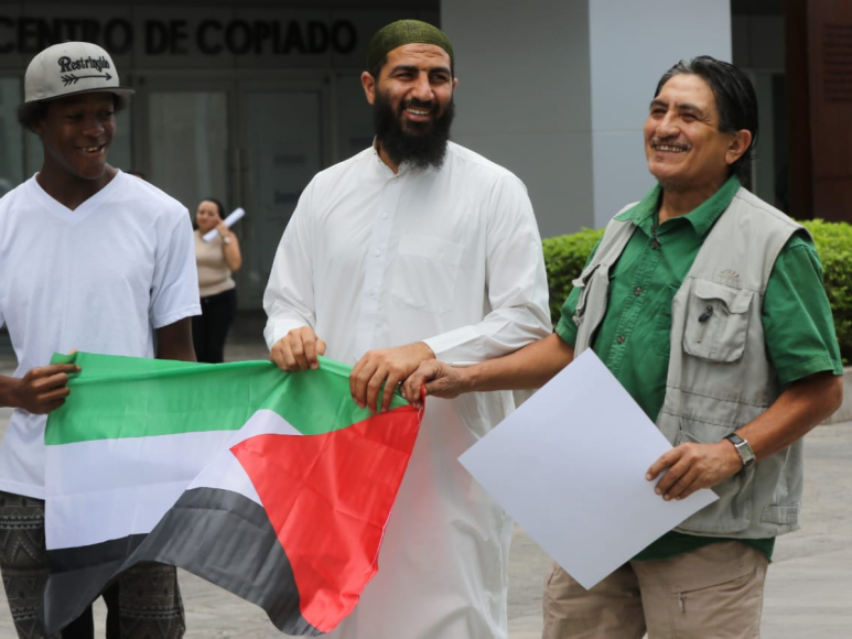 Palestinos residentes en Honduras protestan en la Embajada de Israel