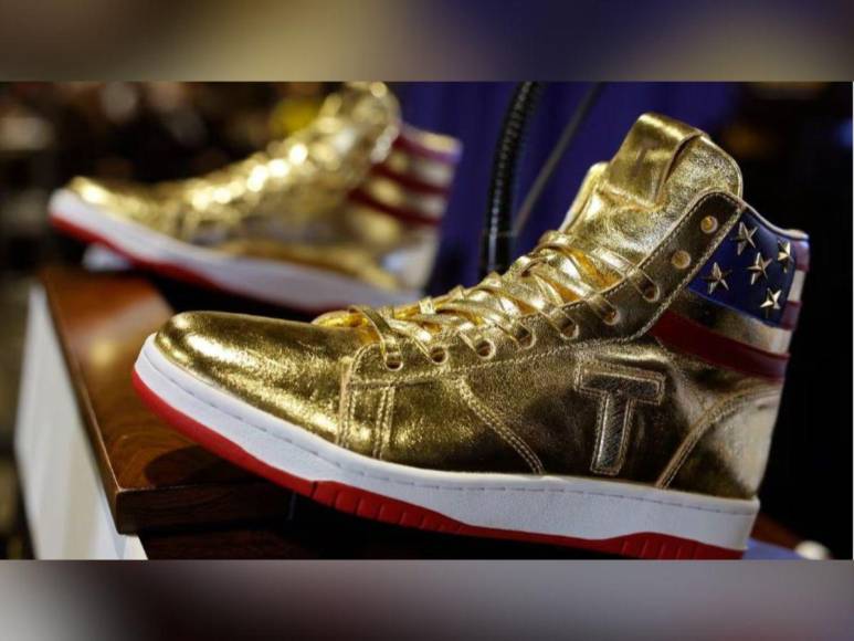 “Nunca te rindas”: los tenis que lanzó Trump para recuperarse tras millonaria multa