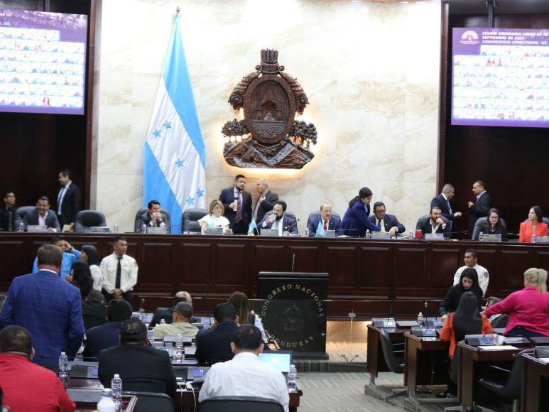 Diputados se gritan entre sí denotando la falta de consensos para legislar