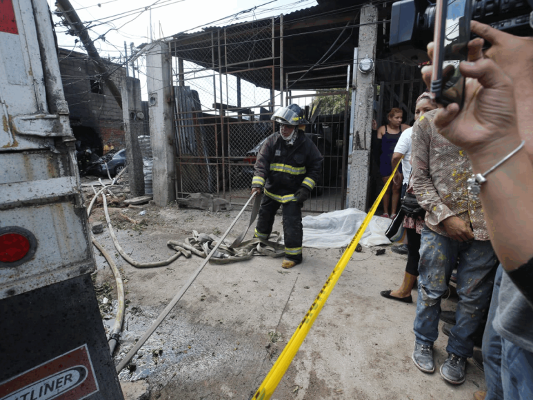 Luto y destrucción: impactantes fotos del choque de una rastra en El Carrizal