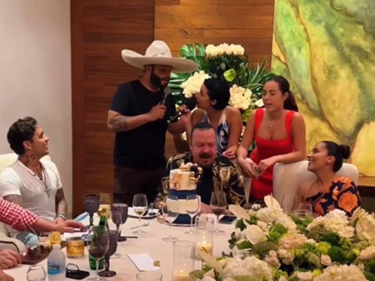 Pepe Aguilar celebra su cumpleaños 56 con Christian Nodal en fiesta familiar