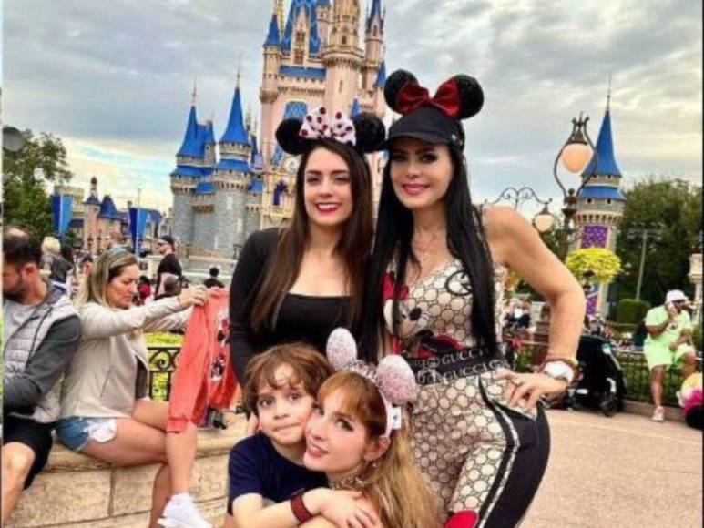 ¿Tienen algo? Foto del esposo de Maribel Guardia y nuera desata críticas