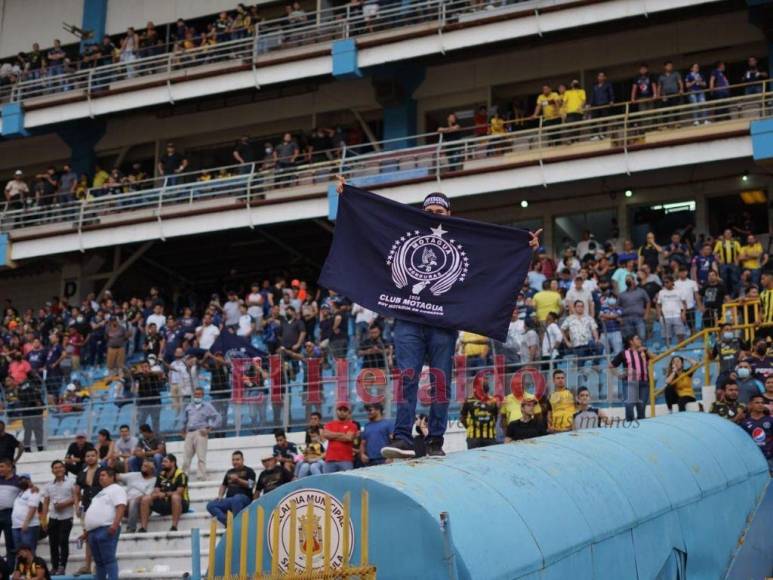 ¡Celebración Azul en el Olímpico! El festejo de los jugadores y afición del Motagua por la copa 18