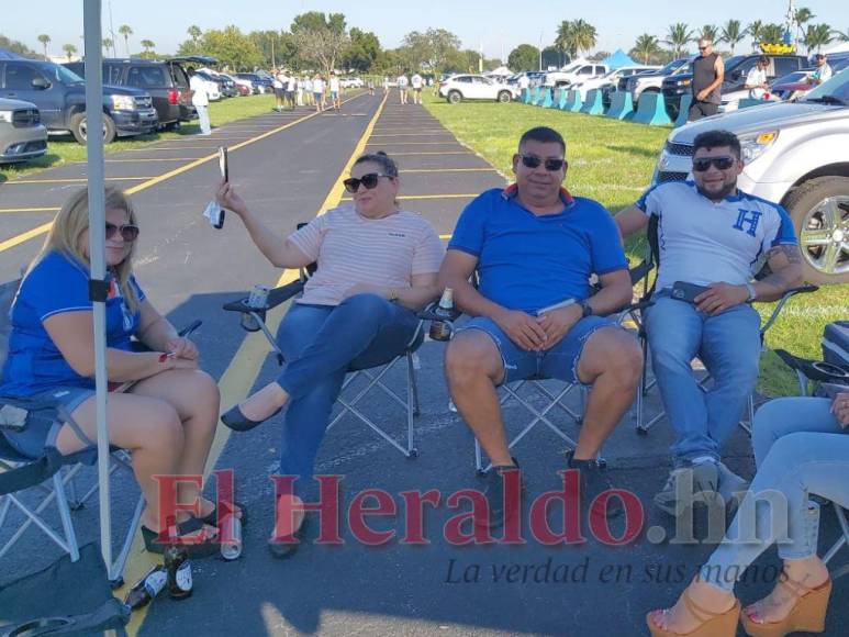 Ambientazo y emoción previo al partido de Honduras vs Argentina