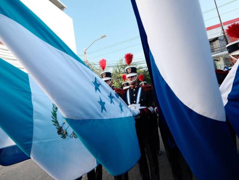 Así fue el desfile de policías y militares durante la celebración de la Independencia de Honduras