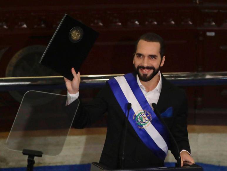 Nayib Bukele le prometió a su esposa no buscar tercer mandato en El Salvador