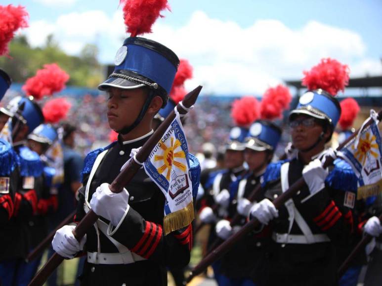 Las mejores imágenes que dejó la celebración del 202 aniversario de Independencia