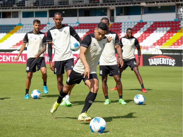 El poderoso 11 del Olimpia para enfrentar a Port Layola en la Copa Centroamericana