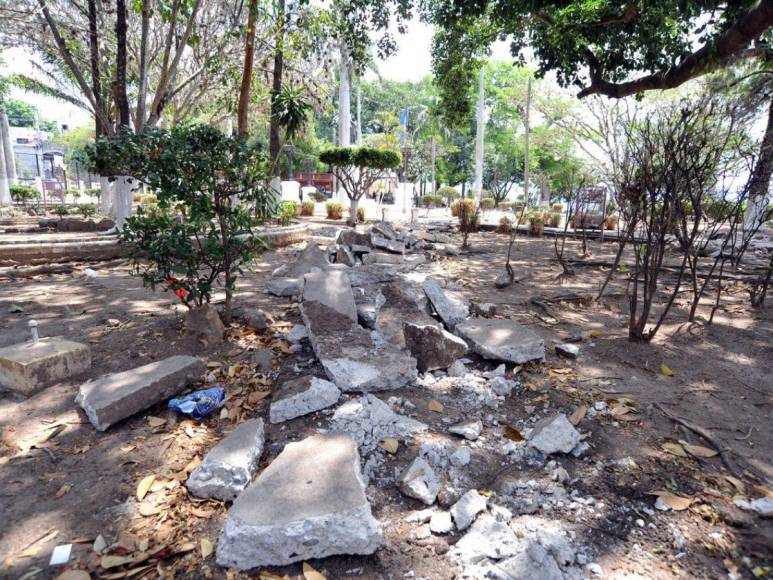 Inician trabajos para restaurar y dar nuevo rostro al histórico parque La Leona