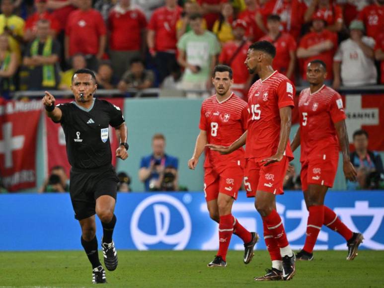 Iván Barton, el polémico árbitro que dejó a Honduras sin Copa América