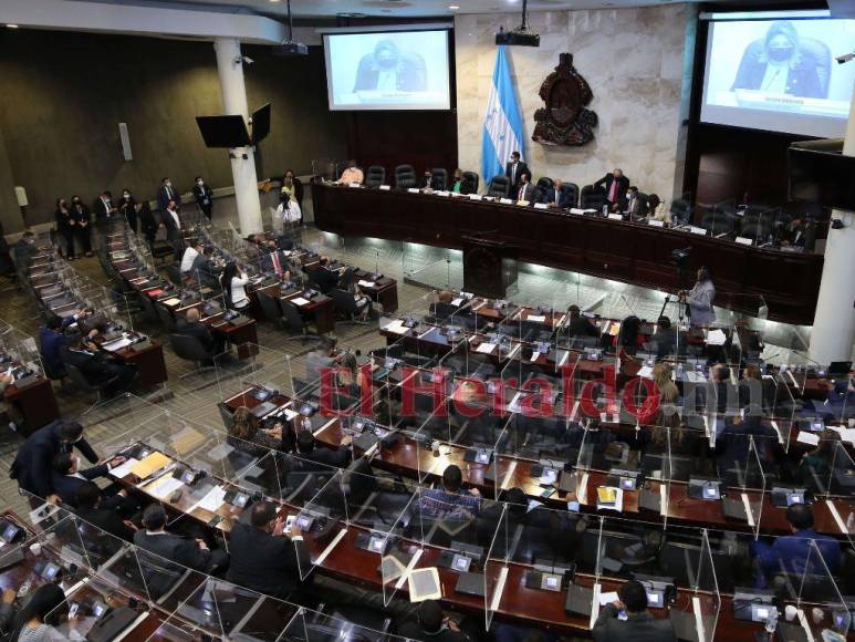 ¿En qué consiste el requerimiento fiscal presentado contra exdiputados del Congreso Nacional?