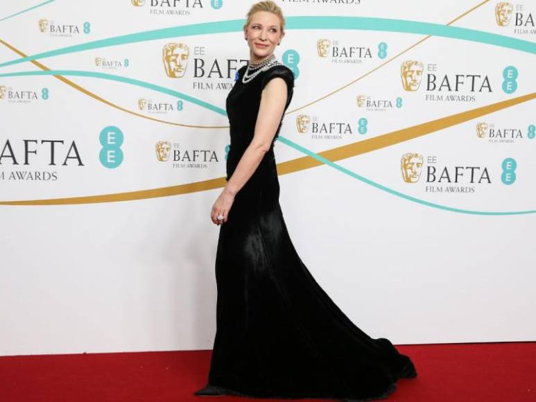 Las mejor y peor vestidas en los premios BAFTA 2023