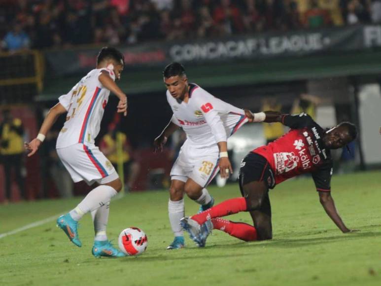 Las mejores imágenes de la final entre el Olimpia y Alajuelense